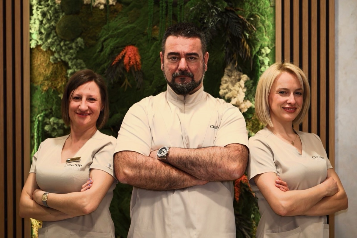 Нашият Екип — Christoff Dental